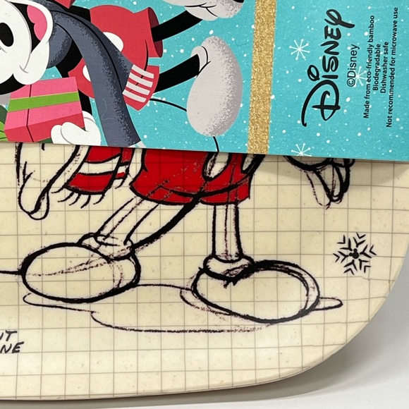 Disney Mickey Mouse Plate Set of 4 Tabletop Holiday Gourmet Christmas Plates mom - Picture 6 of 16